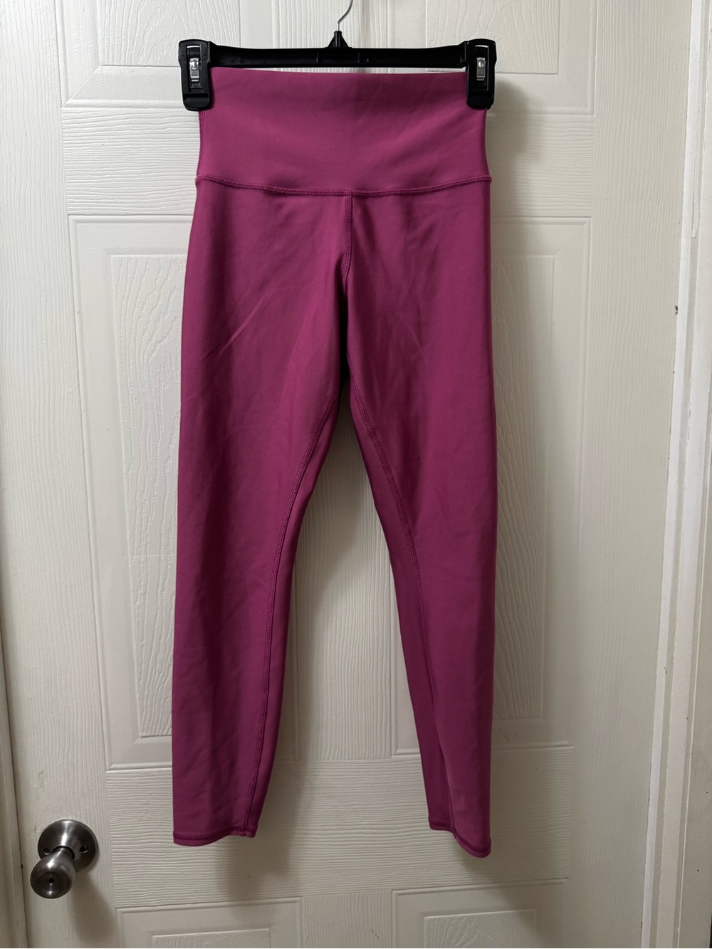 ALO Yoga  High-Waist Leggings - Magenta Pink